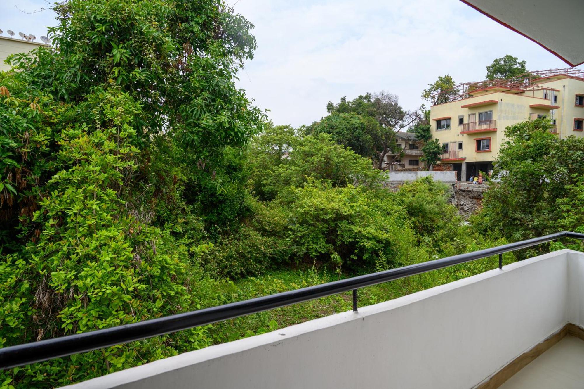 Girivihar Holiday Club - Pure Veg Lonavala Luaran gambar