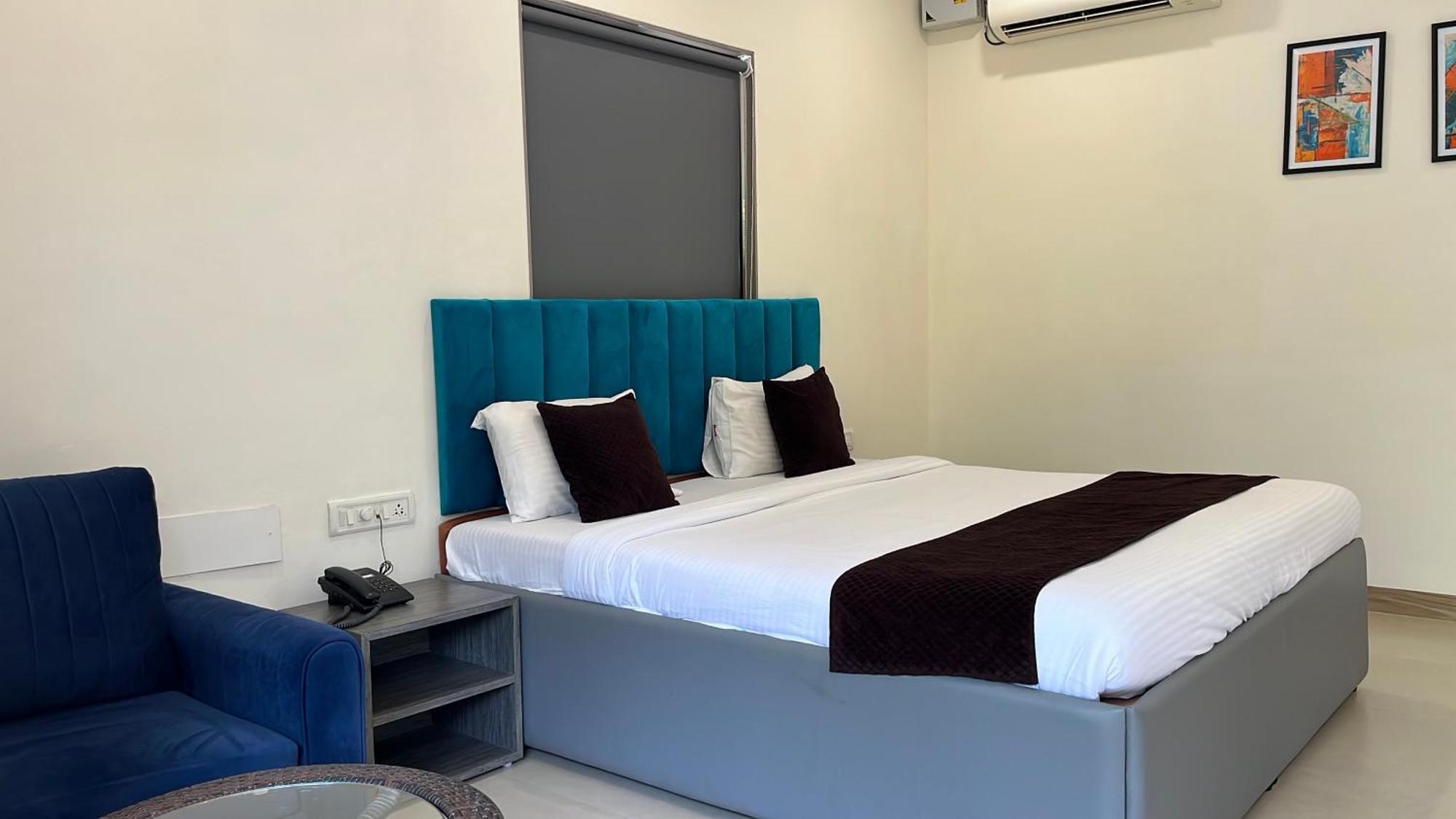 Girivihar Holiday Club - Pure Veg Lonavala Luaran gambar